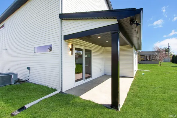 $399,990 | 1310 Mockingbird Lane, Mount Vernon, IN 47620