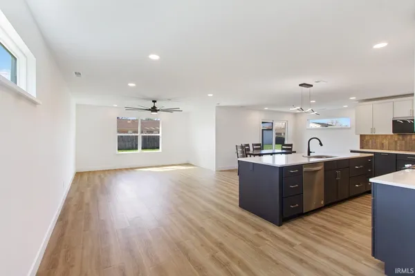 $399,990 | 1310 Mockingbird Lane, Mount Vernon, IN 47620