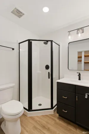 $399,990 | 1310 Mockingbird Lane, Mount Vernon, IN 47620