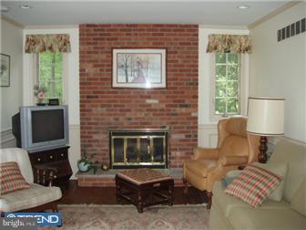 489 Sharon Road Colmar, PA 18915 - Photo 5 of 12 Fireplace