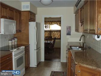 489 Sharon Road Colmar, PA 18915 - Photo 7 of 12 Kitchen
