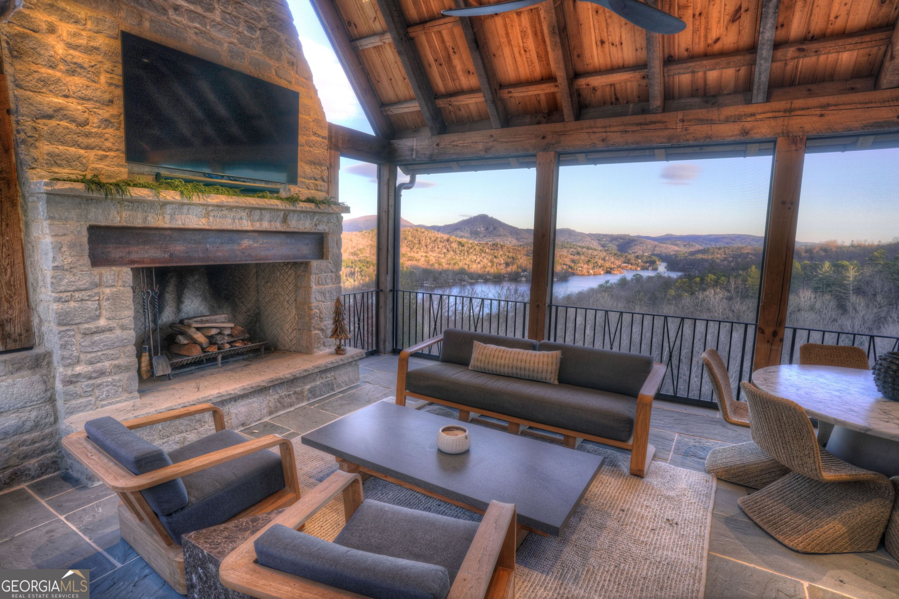 814 Summit Ridge Drive Clarkesville, GA 30523 - Photo 37 of 81