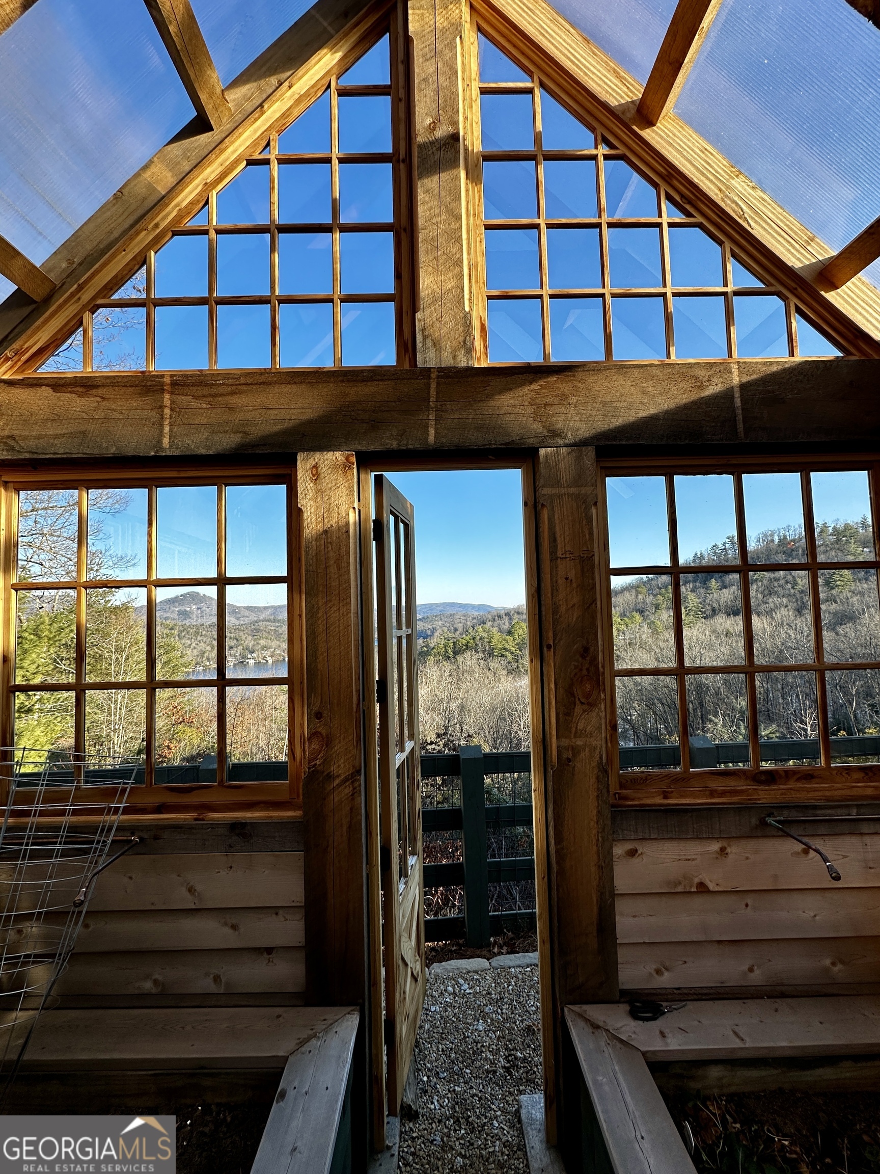 814 Summit Ridge Drive Clarkesville, GA 30523 - Photo 7 of 81