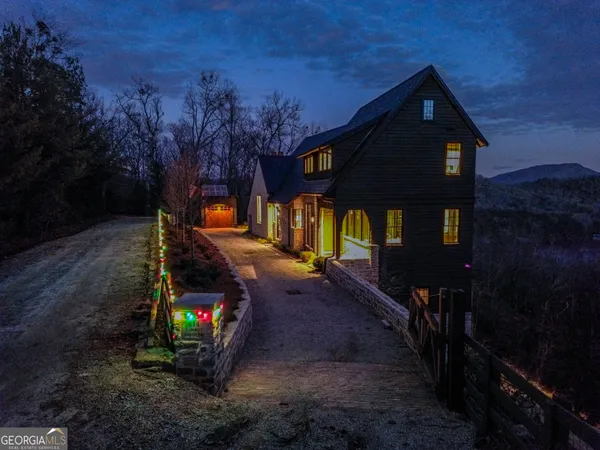 $3,695,000 | 814 Summit Ridge Drive, Clarkesville, GA 30523