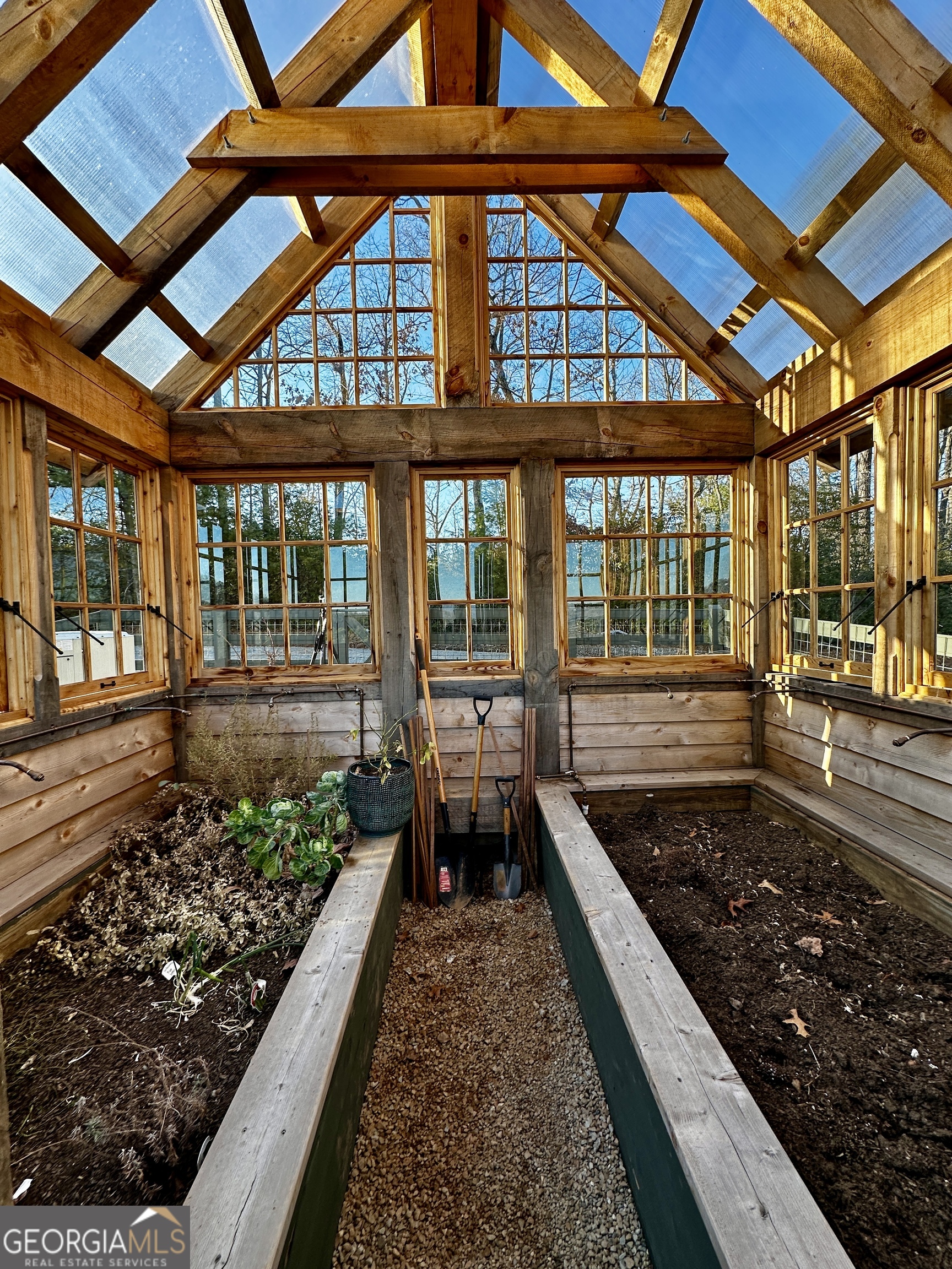 814 Summit Ridge Drive Clarkesville, GA 30523 - Photo 8 of 81