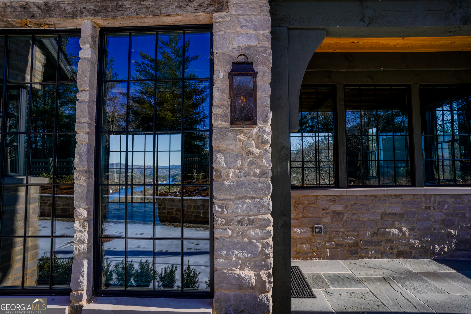 814 Summit Ridge Drive Clarkesville, GA 30523 - Photo 9 of 81