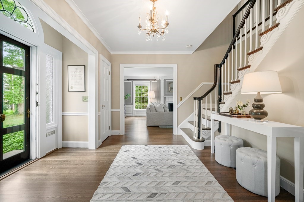 39 Sagamore Road Wellesley, MA 02481 - Photo 4 of 42