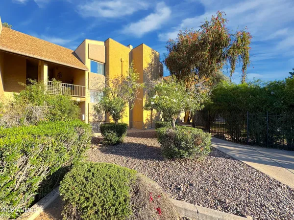 $220,000 | 18811 North 19th Avenue, Unit 2003, Phoenix, AZ 85027
