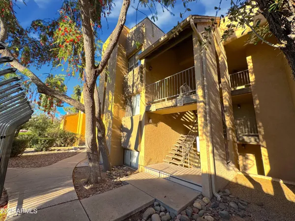 $220,000 | 18811 North 19th Avenue, Unit 2003, Phoenix, AZ 85027