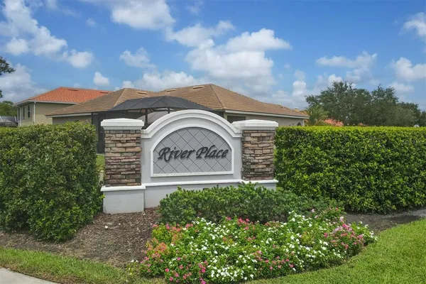 $615,000 | 7131 67th Terrace East, Bradenton, FL 34203