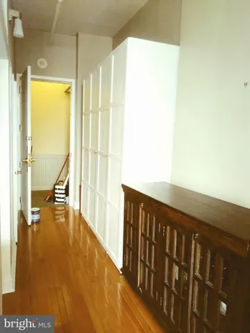 $1,300 | 1010 Race Street, Unit 8M, Philadelphia, PA 19107