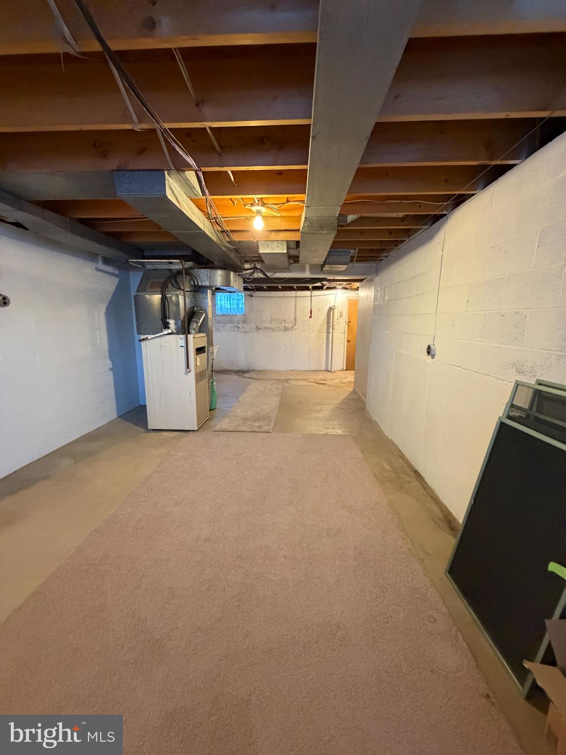 118 Gretchen Drive Reading, PA 19607 - Photo 26 of 33 Spacious basement with potential for creativity.