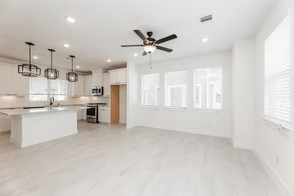 $2,850 | 15131 Colorado Bnd Pk Drive, Cypress, TX 77433