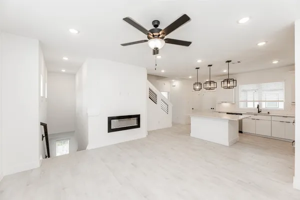 $2,850 | 15131 Colorado Bnd Pk Drive, Cypress, TX 77433