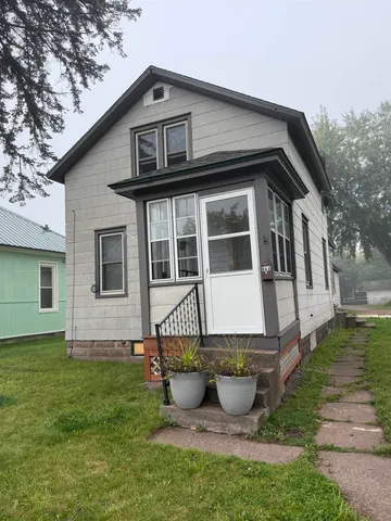 $125,000 | 609 Vaughn Avenue, Ashland, WI 54806