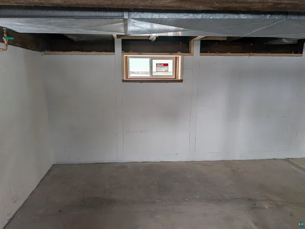 $125,000 | 609 Vaughn Avenue, Ashland, WI 54806