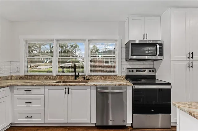 $1,800 | 668 Custer Avenue Southeast, Unit A, Atlanta, GA 30315