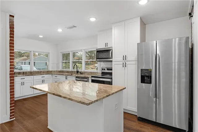 $1,800 | 668 Custer Avenue Southeast, Unit A, Atlanta, GA 30315