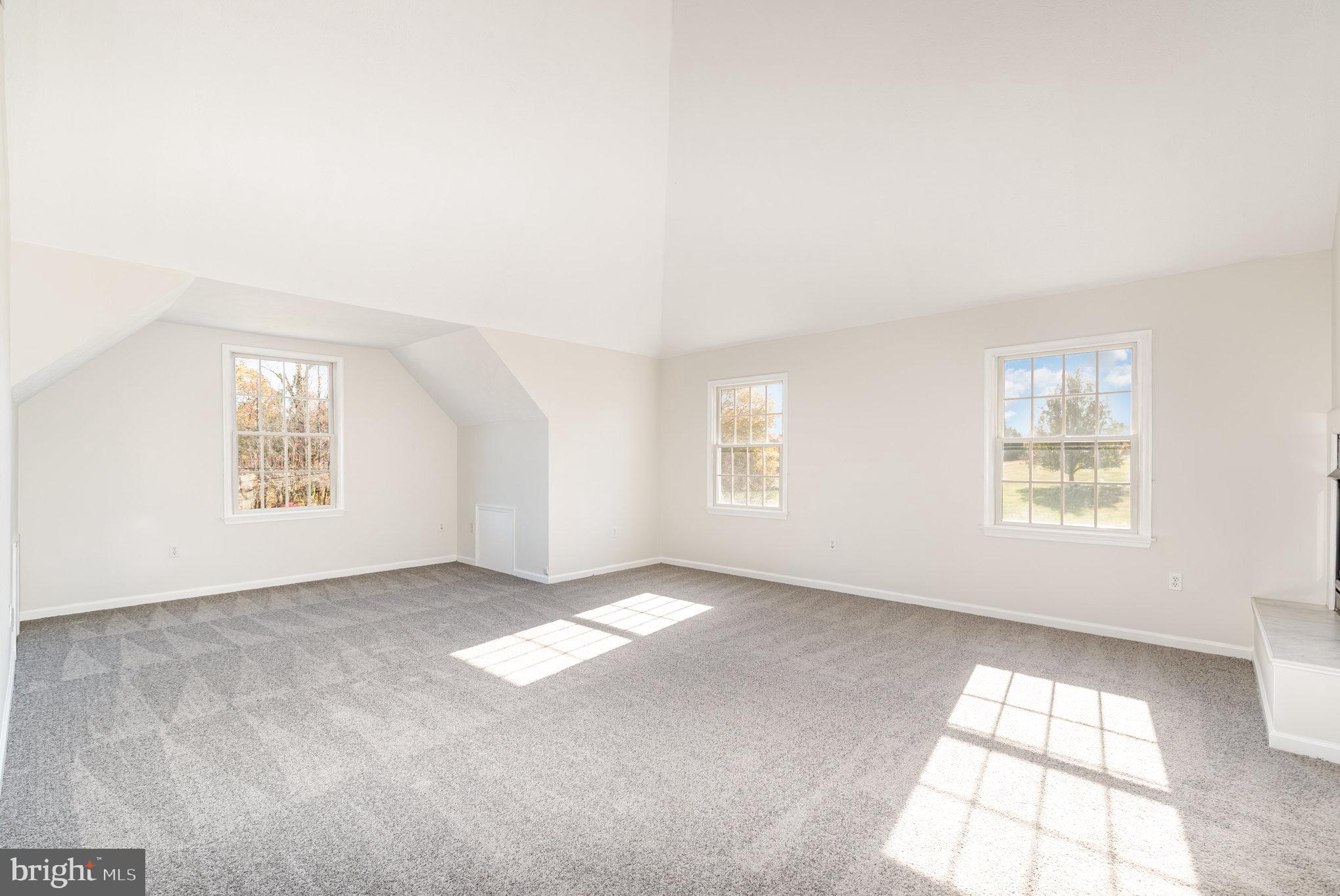 535 Oldfield Point Road Elkton, MD 21921 - Photo 18 of 46 an empty room with windows