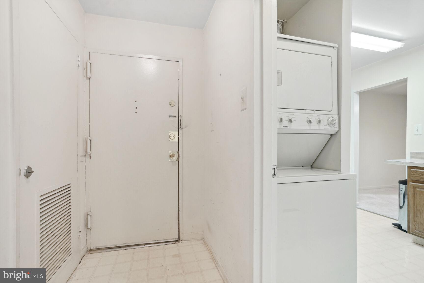 1546 Northgate Square, Unit 154622B Reston, VA 20190 - Photo 12 of 25 Laundry in unit!!!