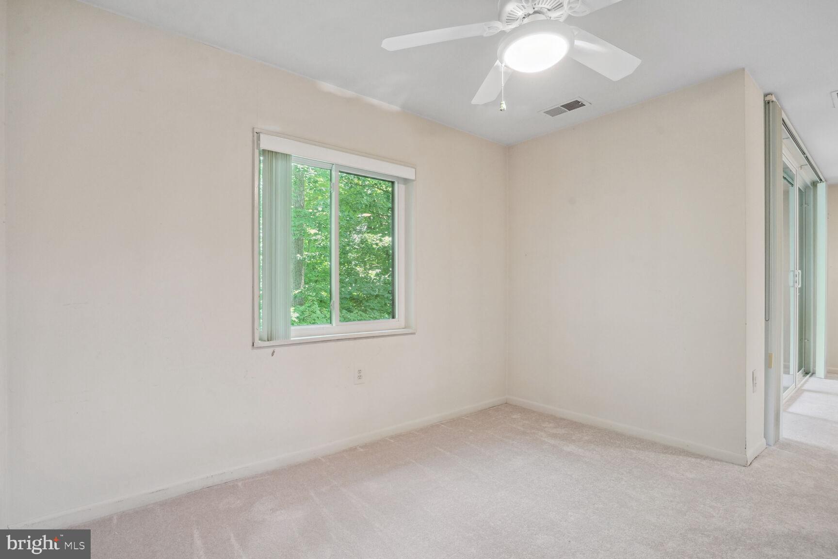 1546 Northgate Square, Unit 154622B Reston, VA 20190 - Photo 14 of 25 Dining room