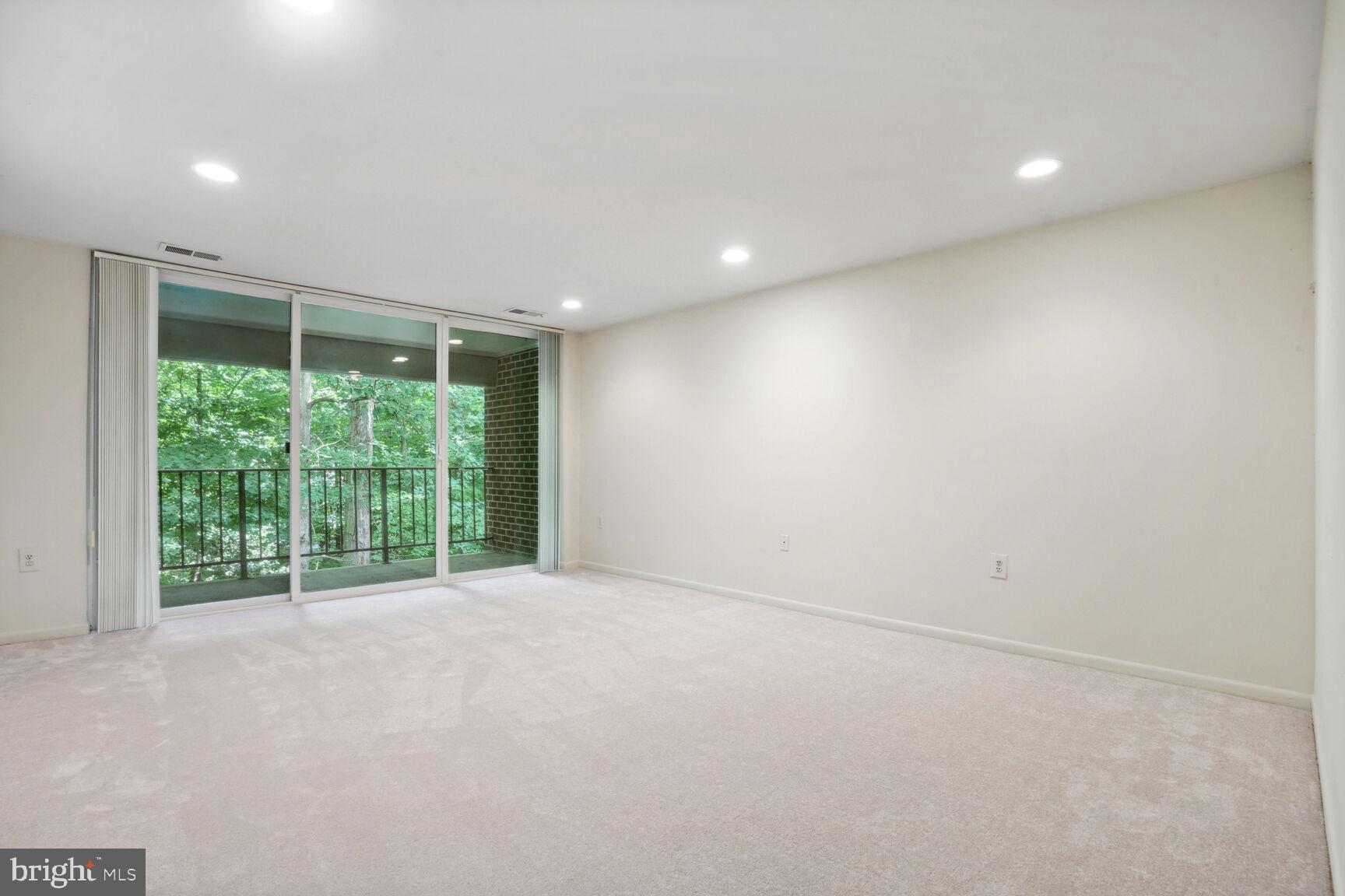 1546 Northgate Square, Unit 154622B Reston, VA 20190 - Photo 6 of 25 Recessed Lighting!