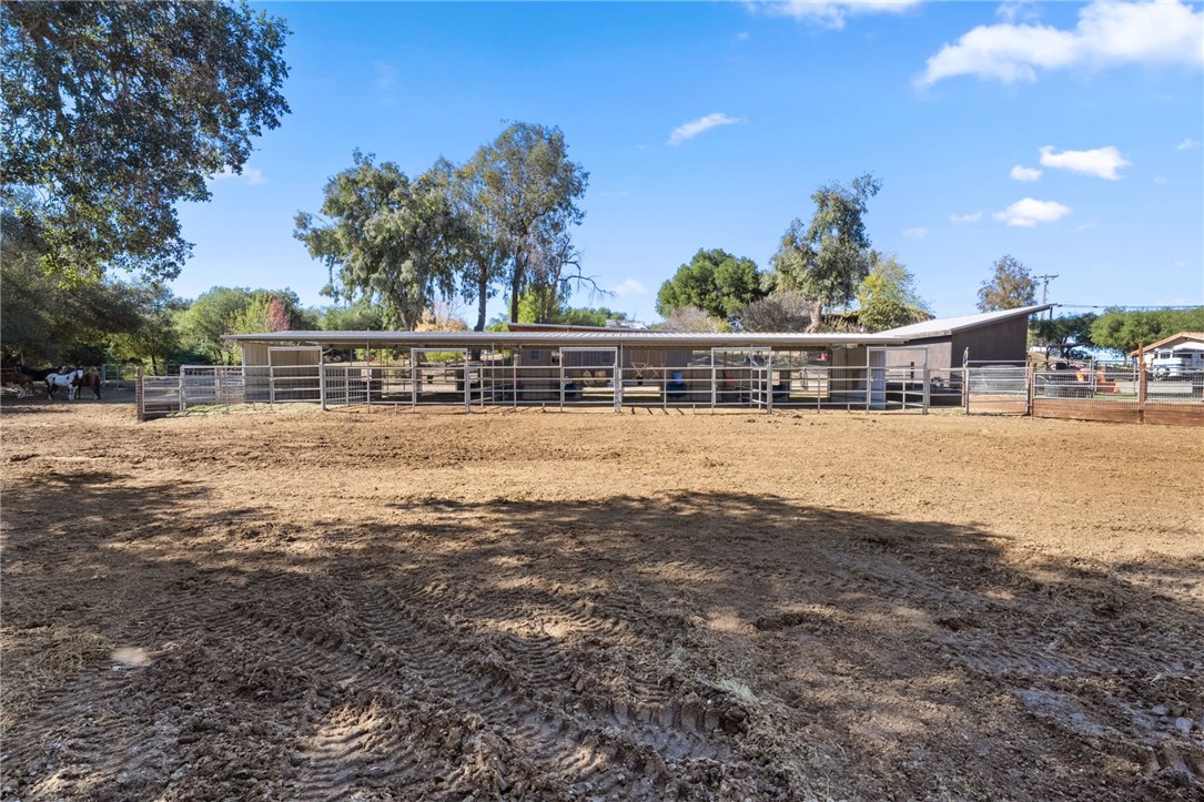 17705 Rodeo Road Lake Elsinore, CA 92530 - Photo 42 of 65 Pipe Stalls