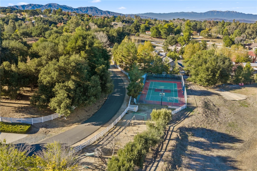 17705 Rodeo Road Lake Elsinore, CA 92530 - Photo 61 of 65