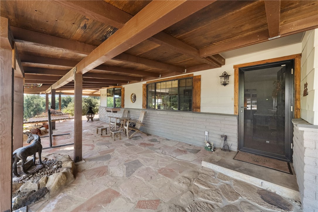 17705 Rodeo Road Lake Elsinore, CA 92530 - Photo 10 of 65