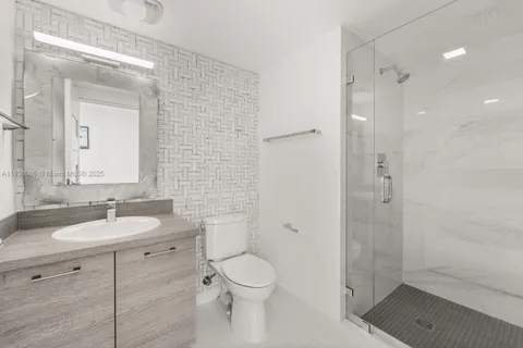 $2,499,000 | 400 Sunny Isles Boulevard, Unit 2008, Sunny Isles Beach, FL 33160