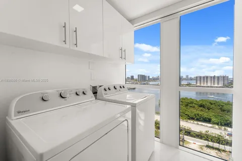 $2,499,000 | 400 Sunny Isles Boulevard, Unit 2008, Sunny Isles Beach, FL 33160