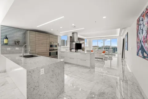 $2,499,000 | 400 Sunny Isles Boulevard, Unit 2008, Sunny Isles Beach, FL 33160