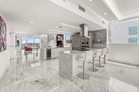 $2,499,000 | 400 Sunny Isles Boulevard, Unit 2008, Sunny Isles Beach, FL 33160