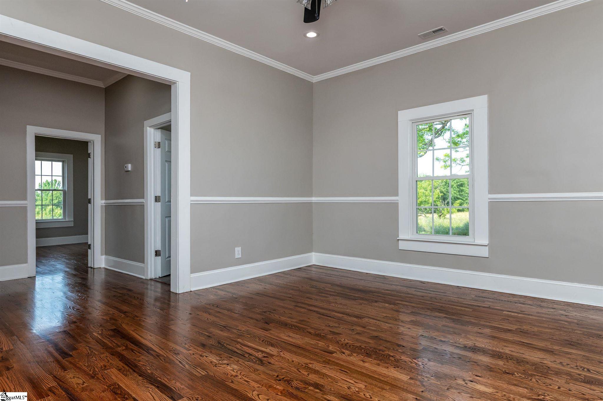 212 Barnett Road Campobello, SC 29322 - Photo 11 of 31