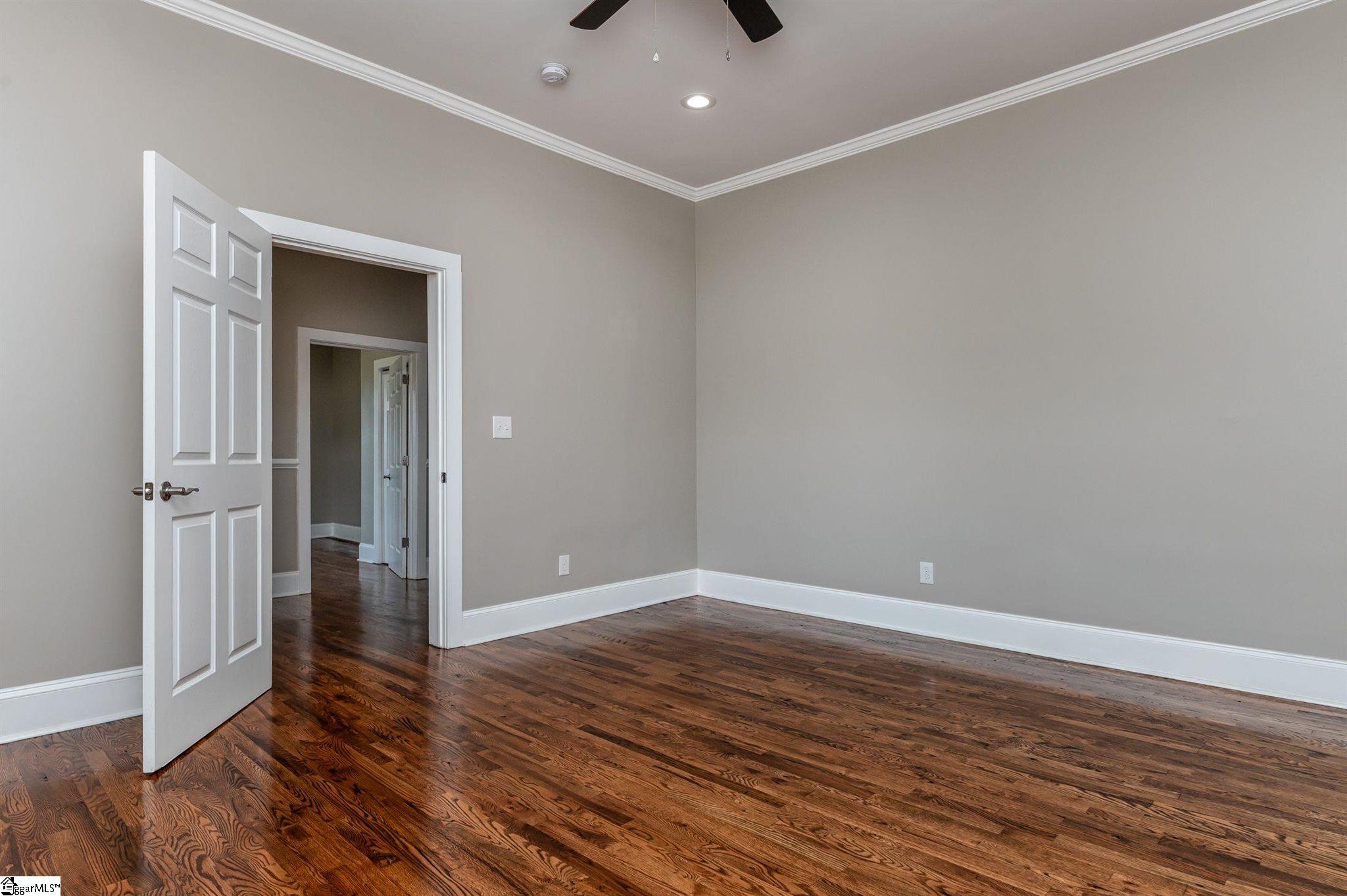 212 Barnett Road Campobello, SC 29322 - Photo 13 of 31