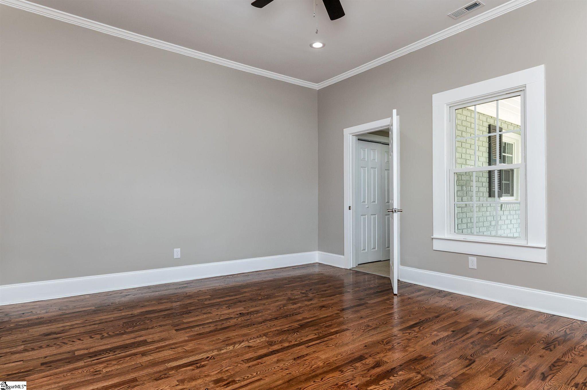212 Barnett Road Campobello, SC 29322 - Photo 16 of 31