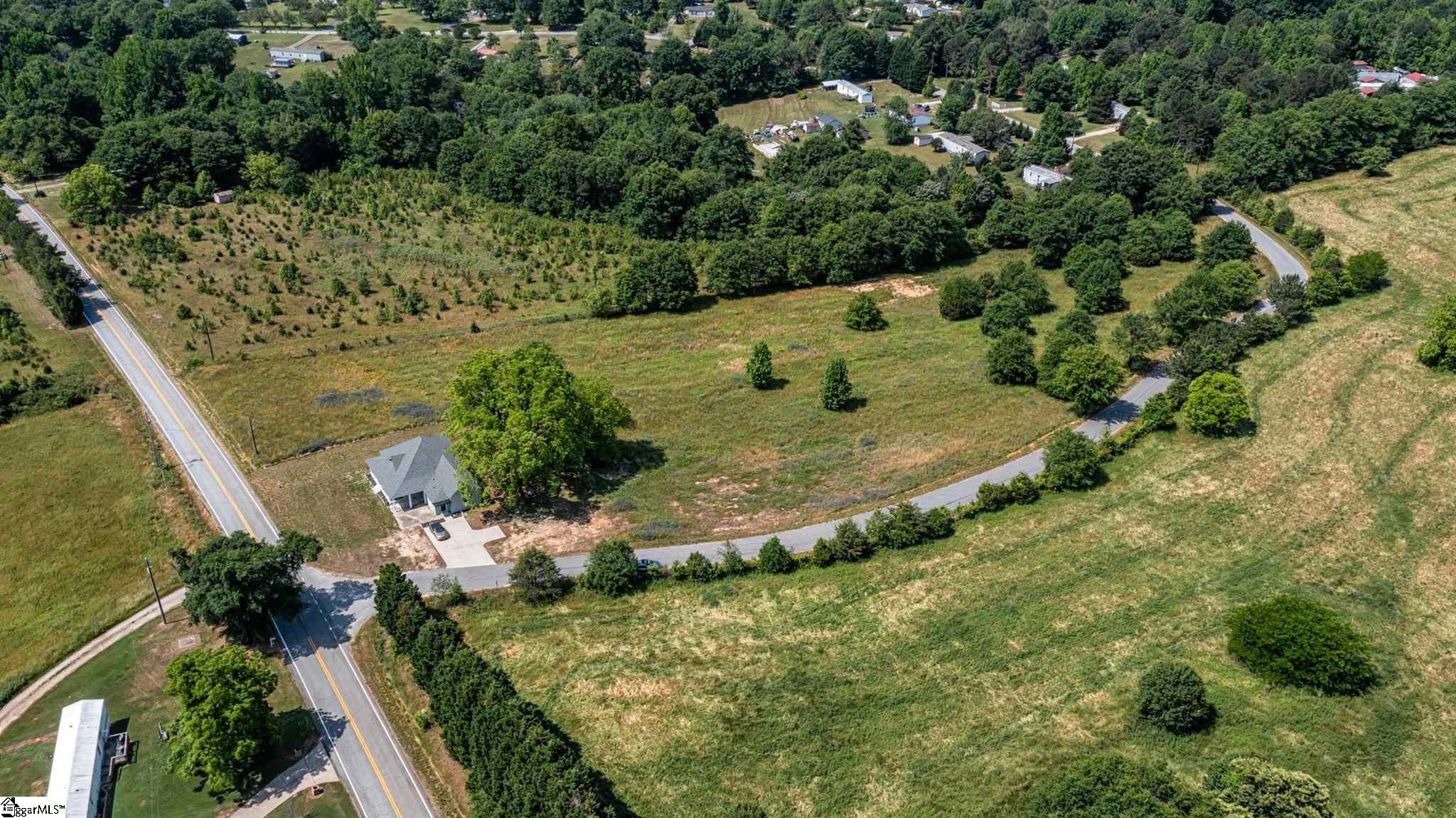 212 Barnett Road Campobello, SC 29322 - Photo 29 of 31