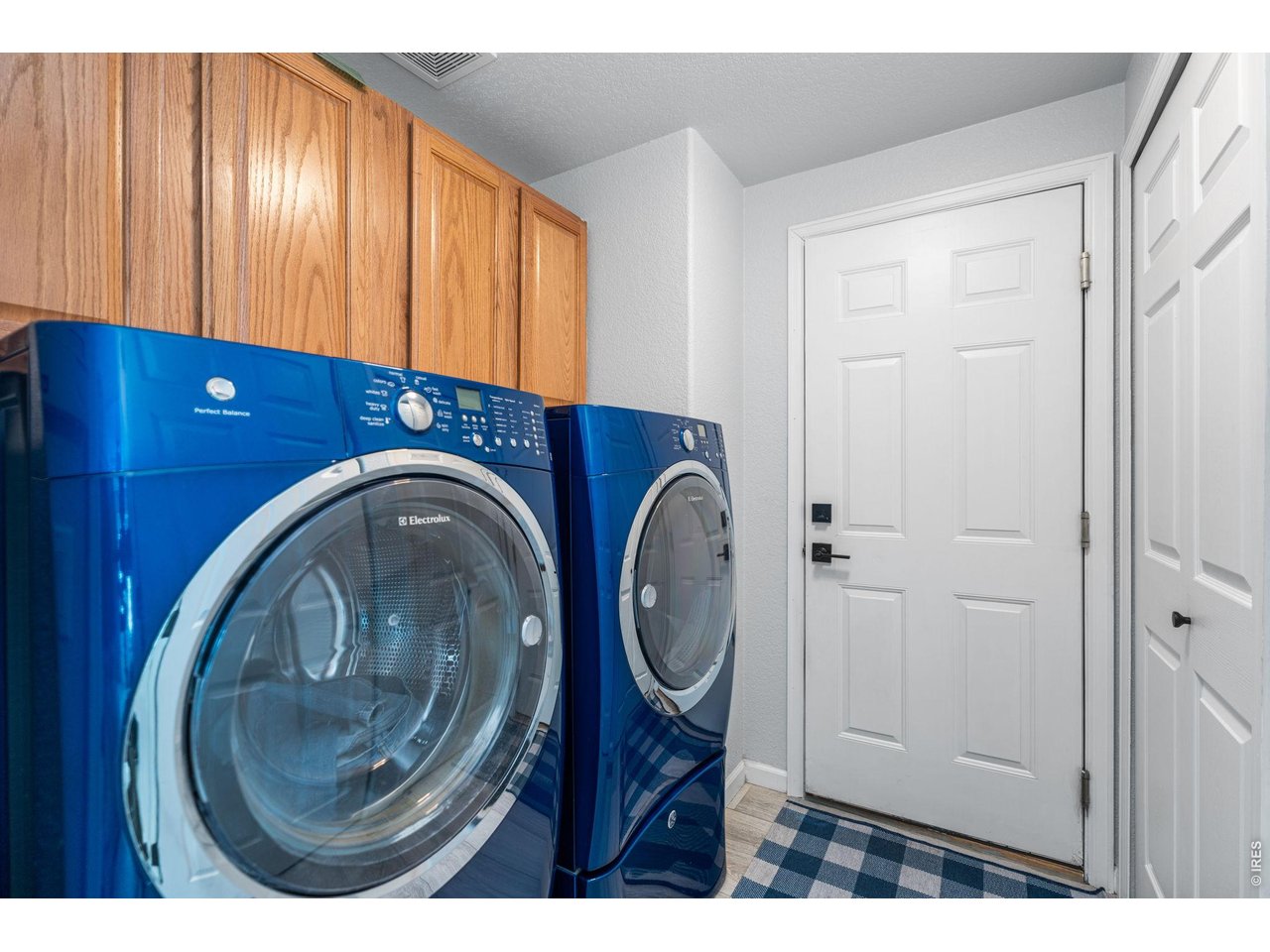 16645 Tree Haven Street Hudson, CO 80642 - Photo 27 of 38 Main Floor Laundry Room
