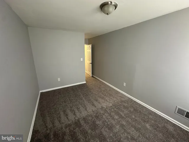 $2,200 | 1333 East North Avenue, Baltimore, MD 21213