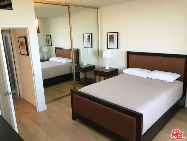 $810,000 | 4411 Los Feliz Boulevard, Unit 1105, Los Angeles, CA 90027