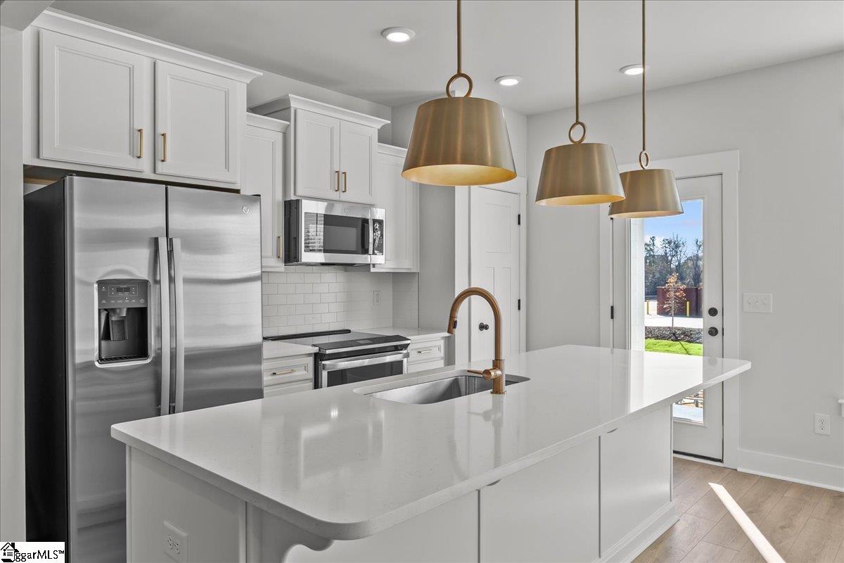 6 Redfield Place Simpsonville, SC 29681 - Photo 5 of 33