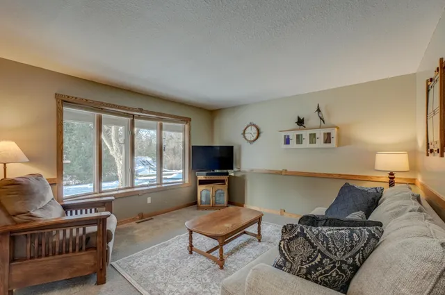 $500,000 | 763 Hill Farm Road, Hudson, WI 54016