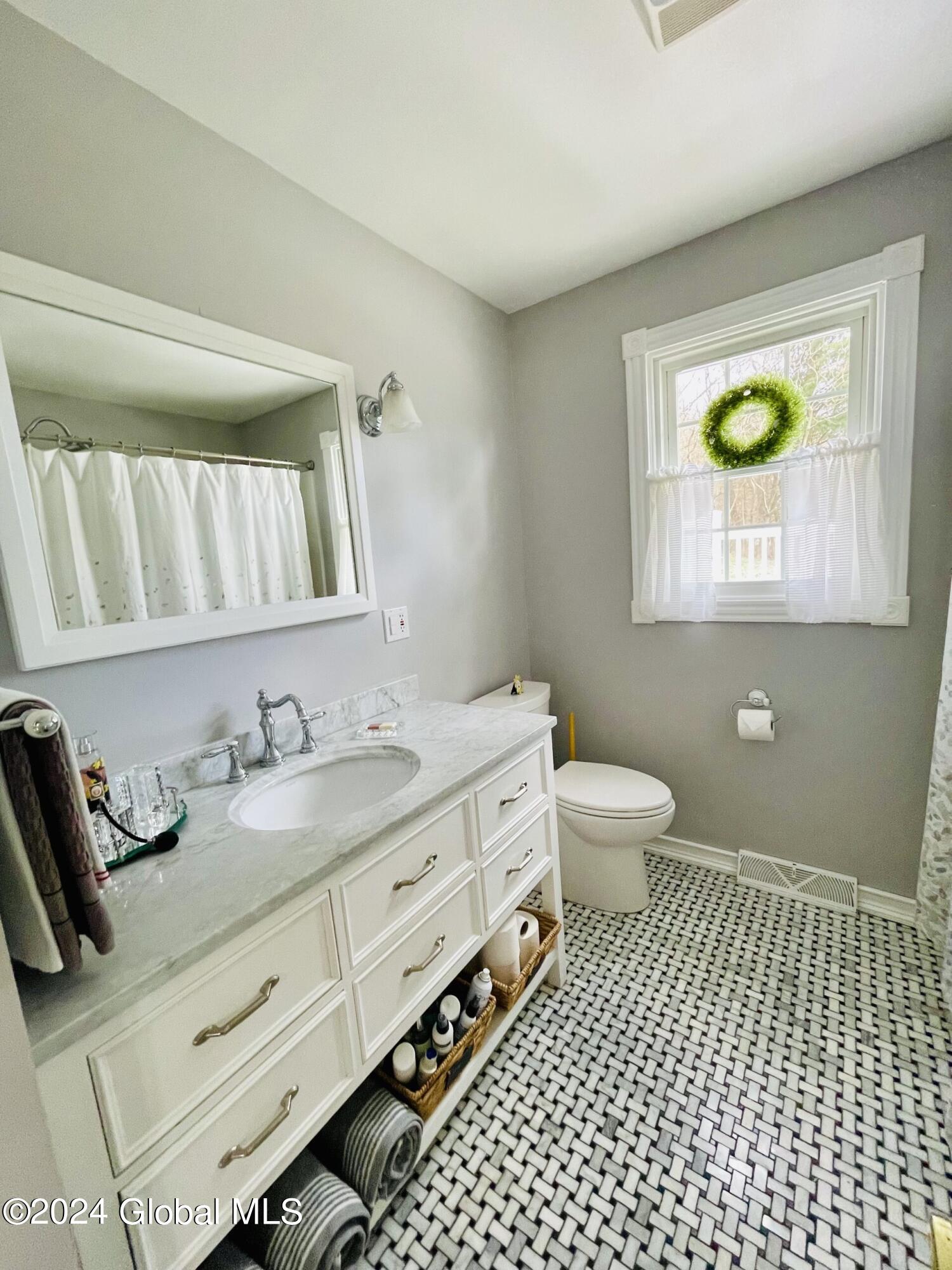 7 Dusenberry Road Troy, NY 12182 - Photo 17 of 40 thumbnail_IMG_7931