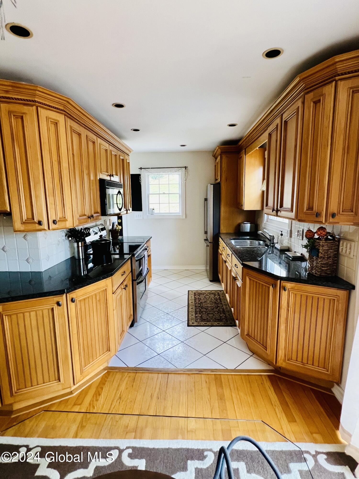 7 Dusenberry Road Troy, NY 12182 - Photo 9 of 40 thumbnail_IMG_4223