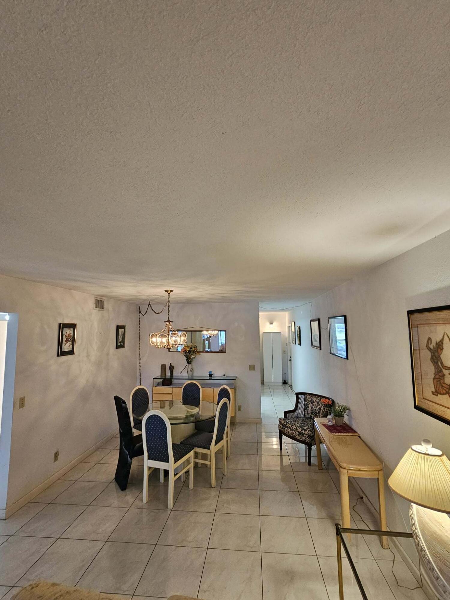 1039 Newcastle A Boca Raton, FL 33434 - Photo 12 of 40 6