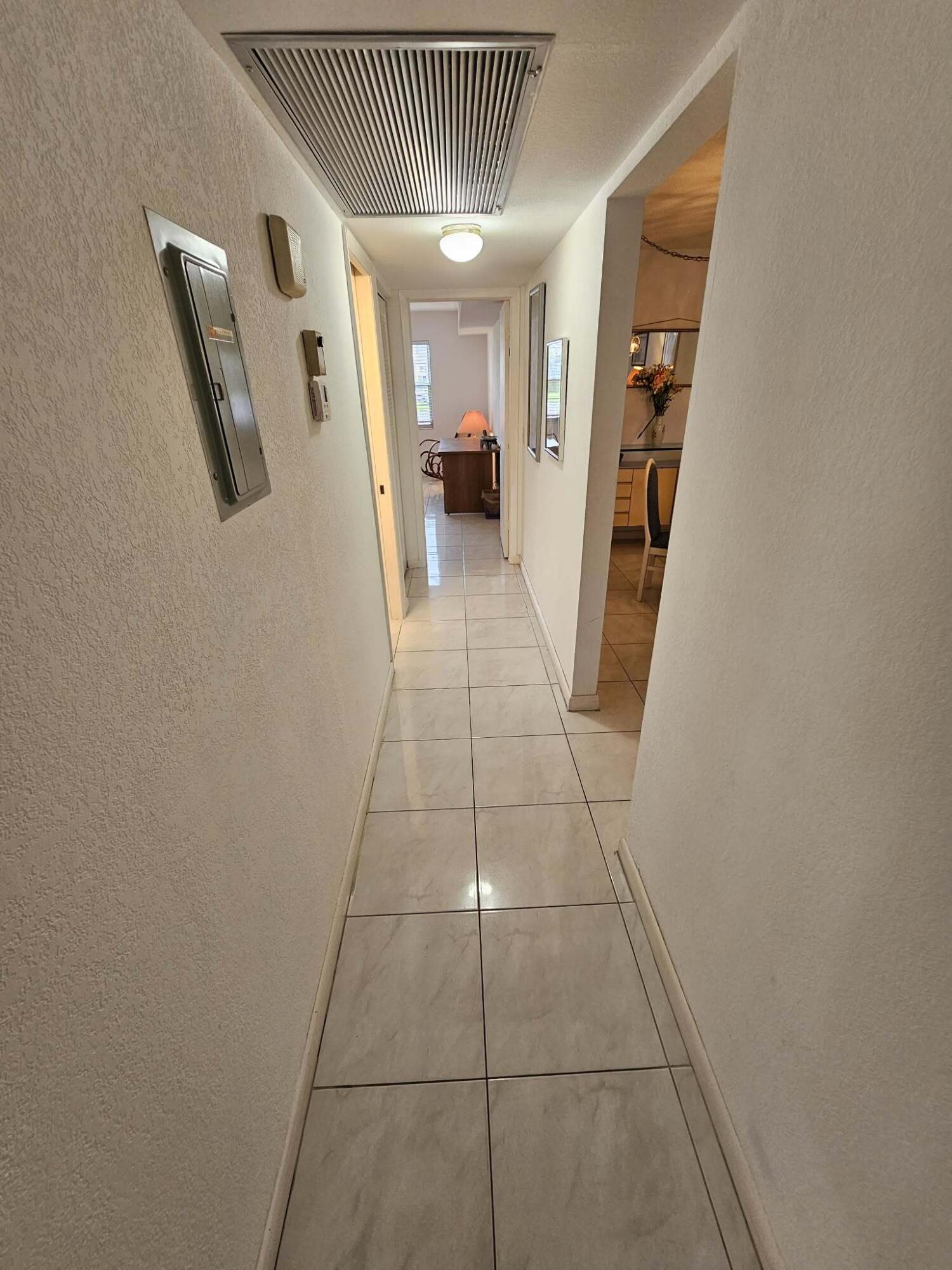 1039 Newcastle A Boca Raton, FL 33434 - Photo 13 of 40 26