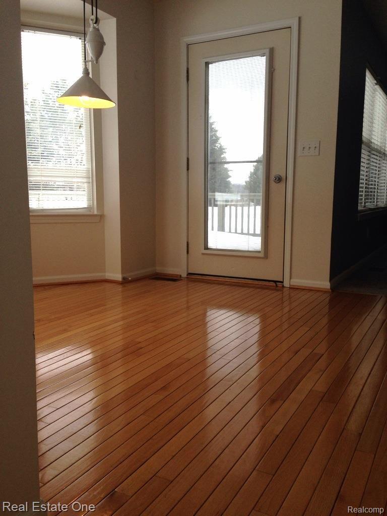 3601 Normandy Drive Rochester, MI 48306 - Photo 13 of 26 11.jpg