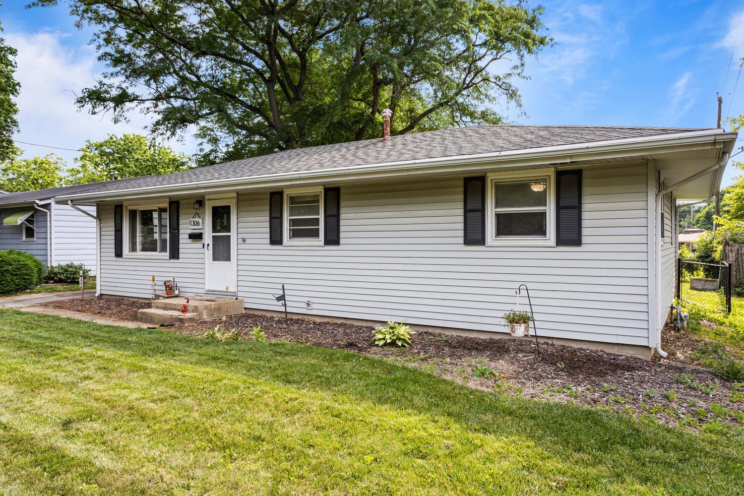 1306 Philo Road Urbana, IL 61802 - Photo 4 of 24