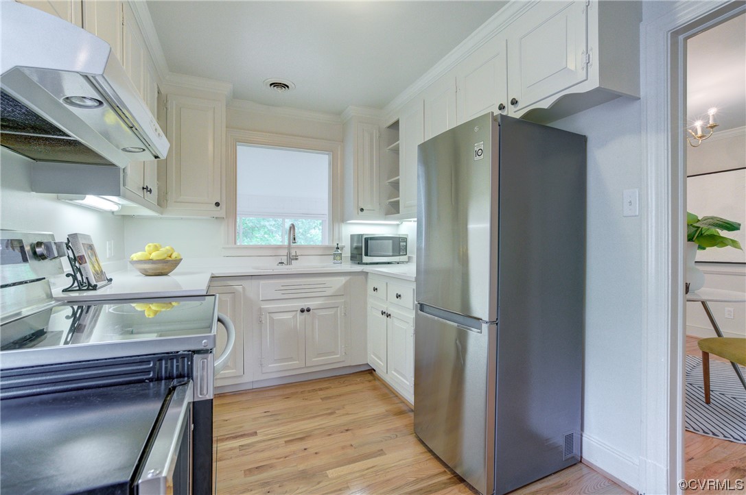 807 Hepler Road Henrico, VA 23229 - Photo 10 of 26 Kitchen