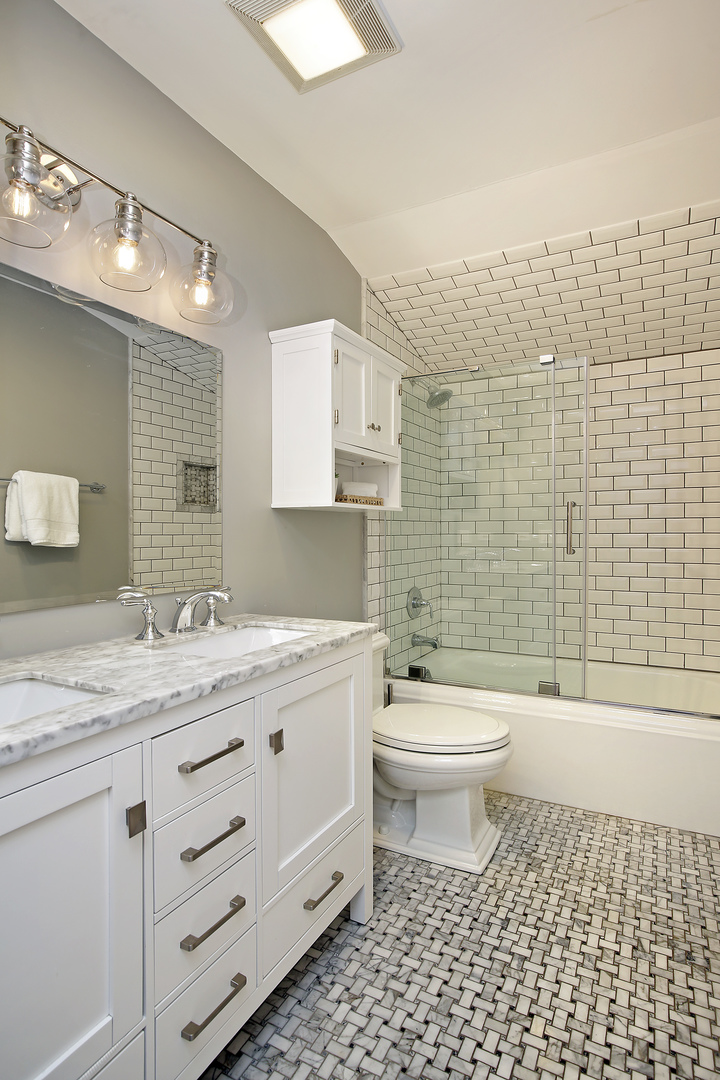 144 West Austin Avenue Libertyville, IL 60048 - Photo 15 of 32